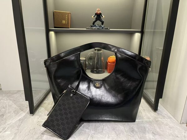 Iconic GG Handbag 853971.1