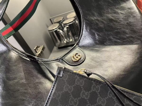Iconic GG Handbag 853971.1