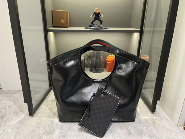 Iconic GG Handbag 853971.1