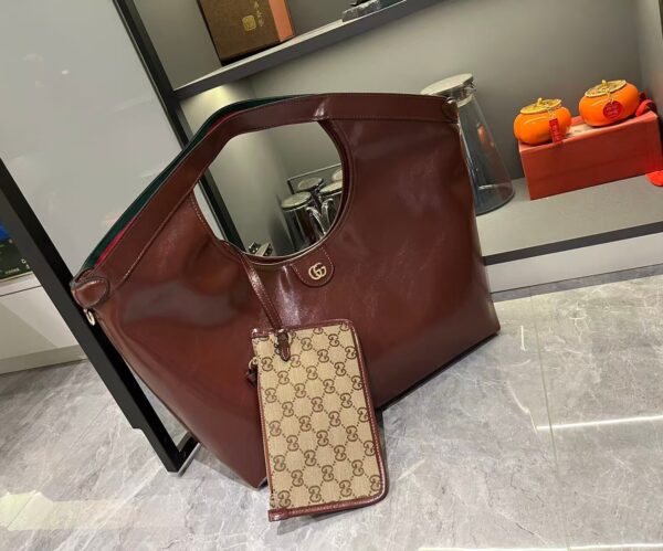 Iconic GG Handbag 853971.1