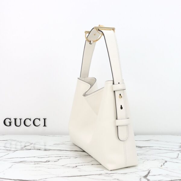 Modern Style Trendy GG Handbag 850926.1