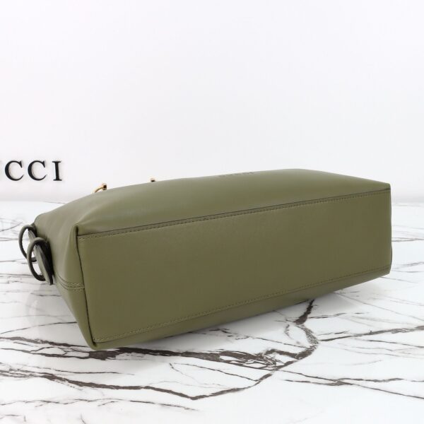 Modern Style Trendy GG Handbag 850926.1