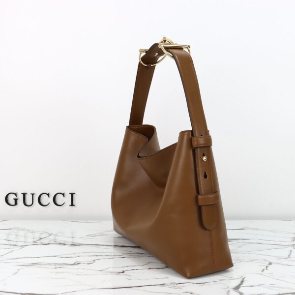 Modern Style Trendy GG Handbag 850926