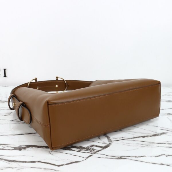 Modern Style Trendy GG Handbag 850926
