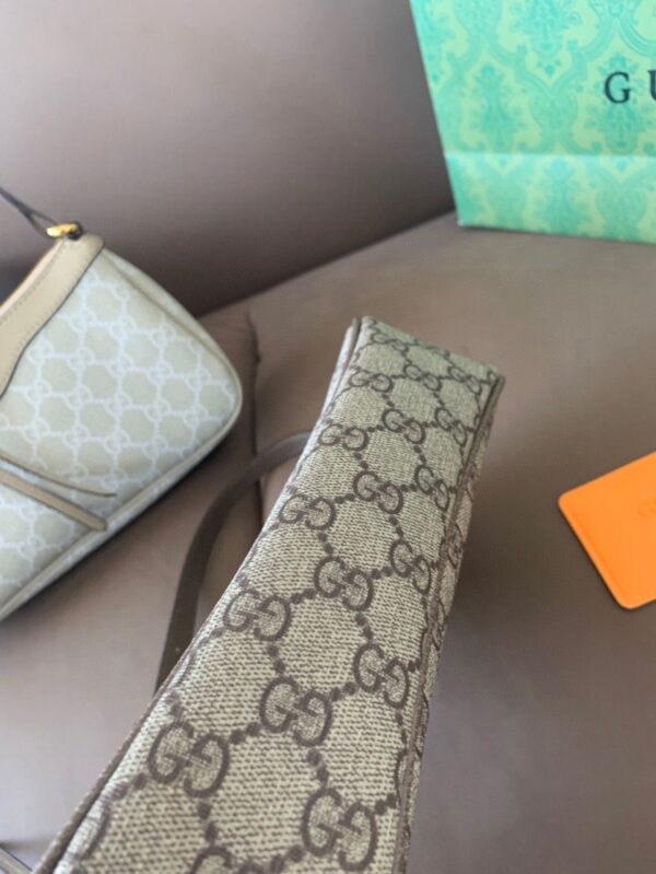 Modern Style Trendy Bag G4096