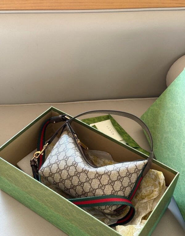 Modern Style Trendy Bag G4112
