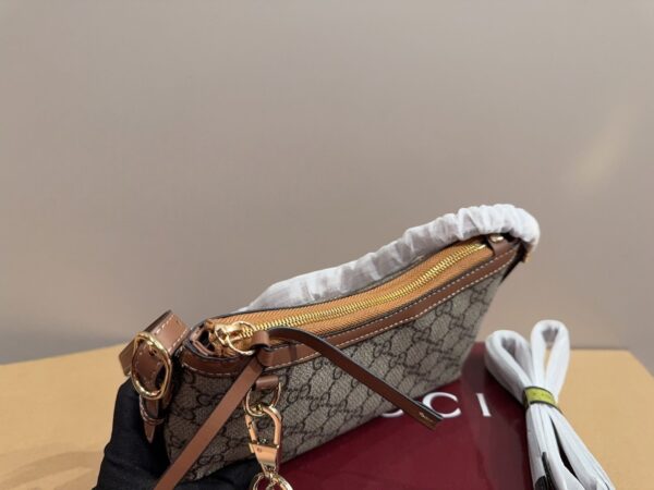 Modern Style Trendy Bag G4111
