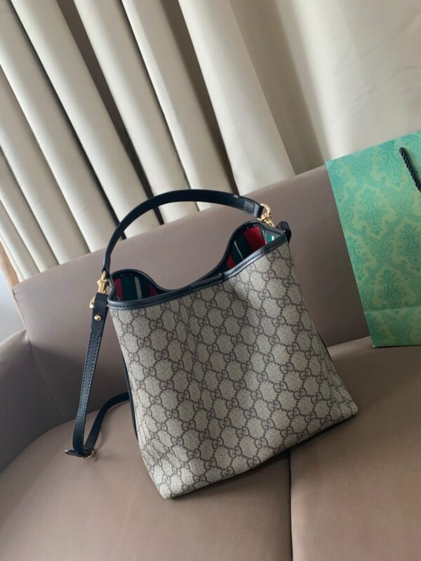 Modern Style Trendy Bag G4102