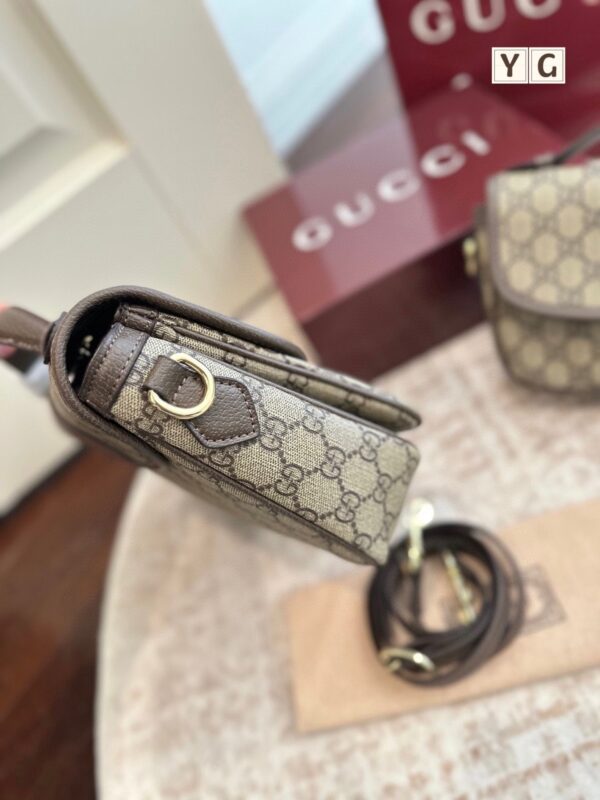 Modern Style Trendy Bag G4119