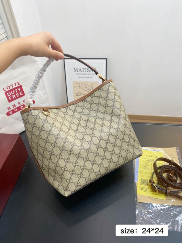 Modern Style Trendy Bag G4116