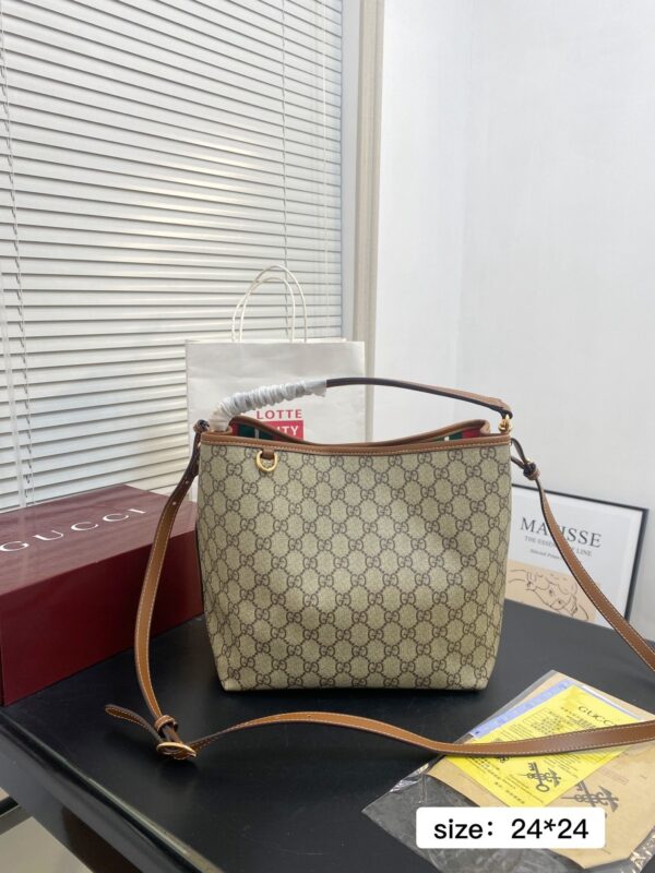 Modern Style Trendy Bag G4116