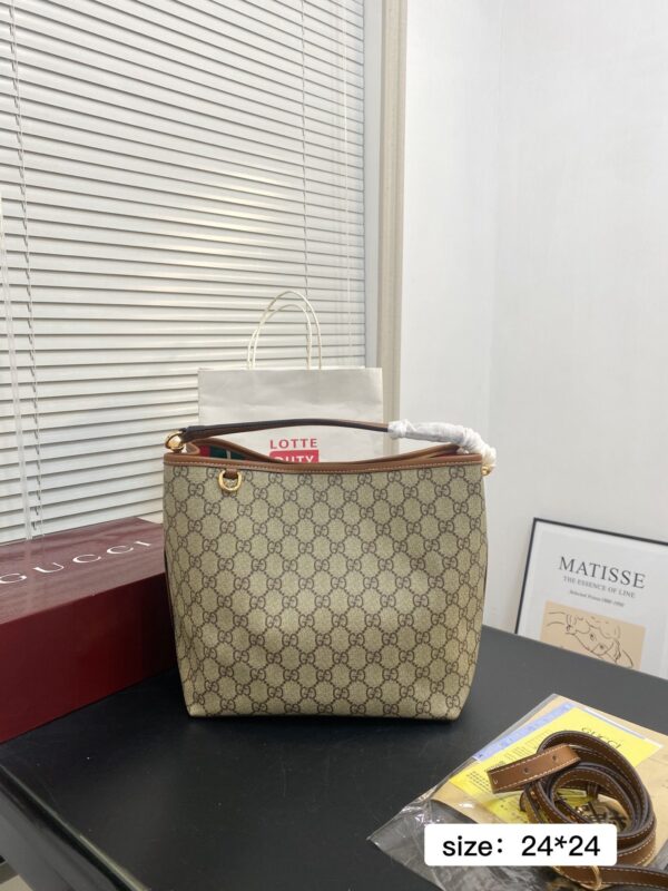 Modern Style Trendy Bag G4116