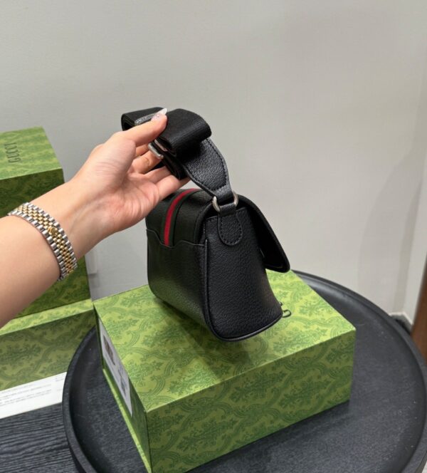 Modern Style Trendy Bag G4110