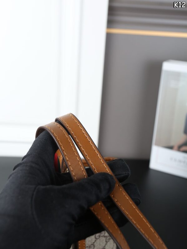 Modern Style Trendy Bag G4107