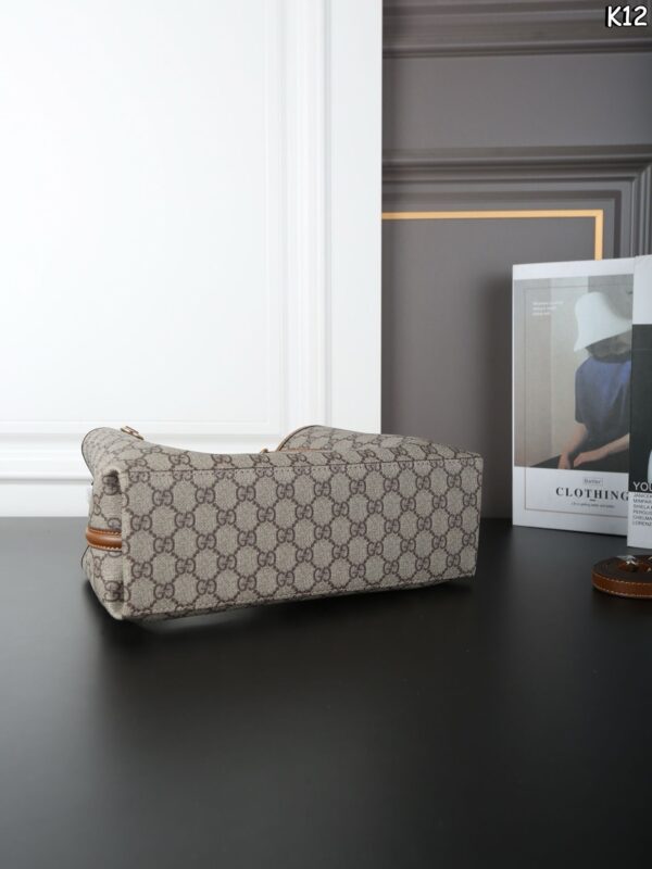 Modern Style Trendy Bag G4107