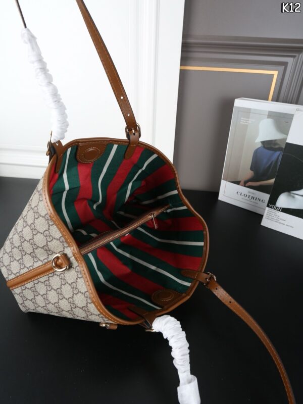 Modern Style Trendy Bag G4107