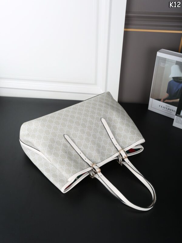 Modern Style Trendy Bag G4107