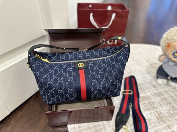 Modern Style Trendy Bag G4104