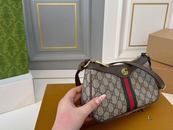 Modern Style Trendy Bag G4086