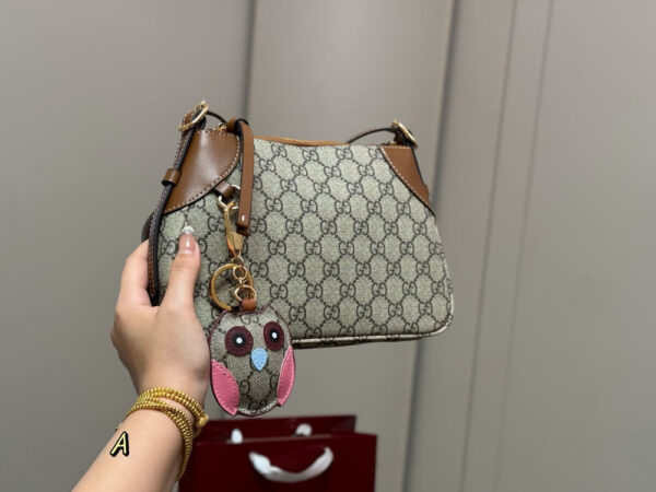 Modern Style Trendy Bag G4078
