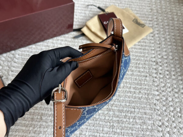 Modern Style Trendy Bag G4077
