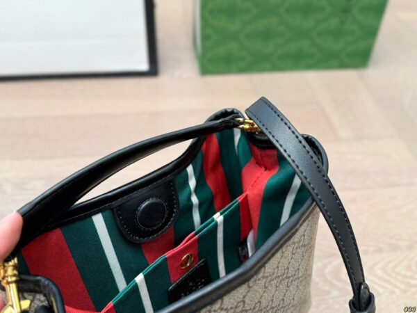 Modern Style Trendy Bag G4044