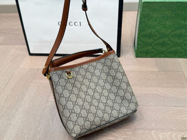 Modern Style Trendy Bag G4044