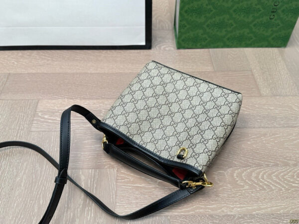 Modern Style Trendy Bag G4044