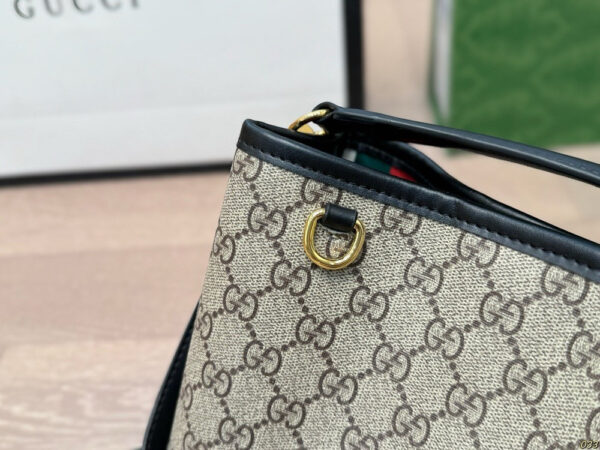 Modern Style Trendy Bag G4044