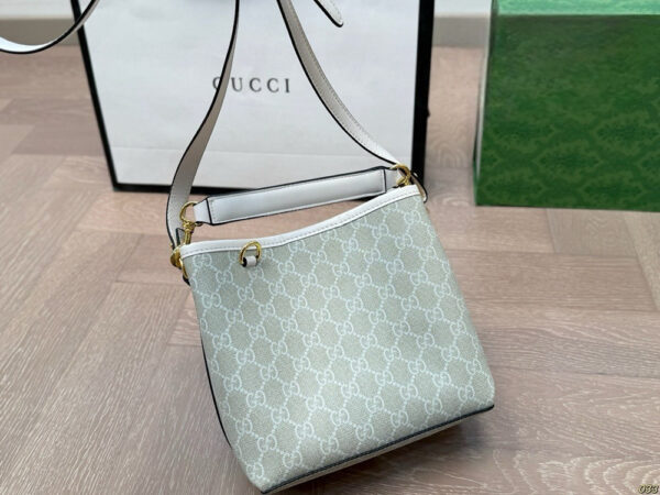 Modern Style Trendy Bag G4044
