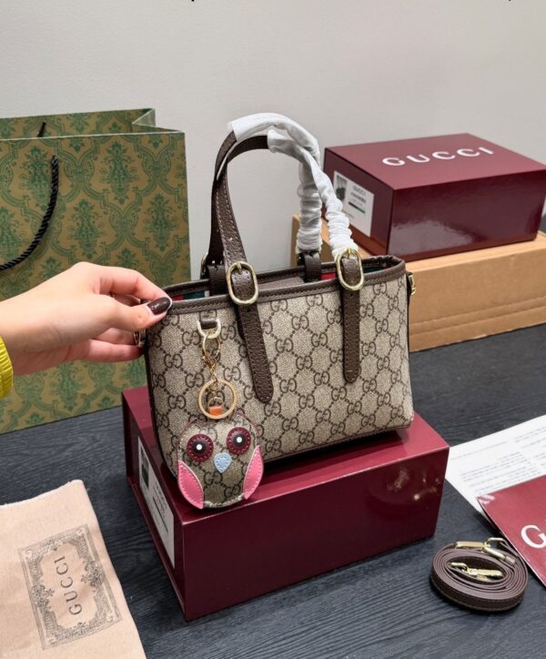 Modern Style Trendy GG Handbag GG2511132