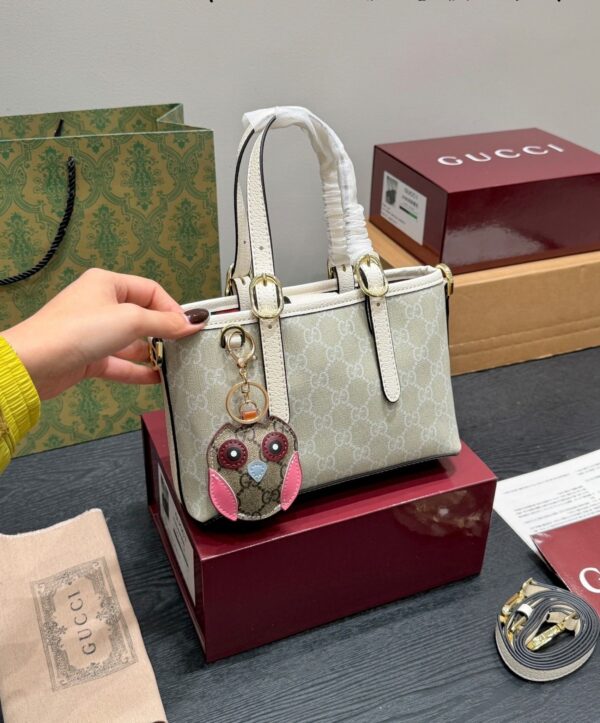Modern Style Trendy GG Handbag GG2511132