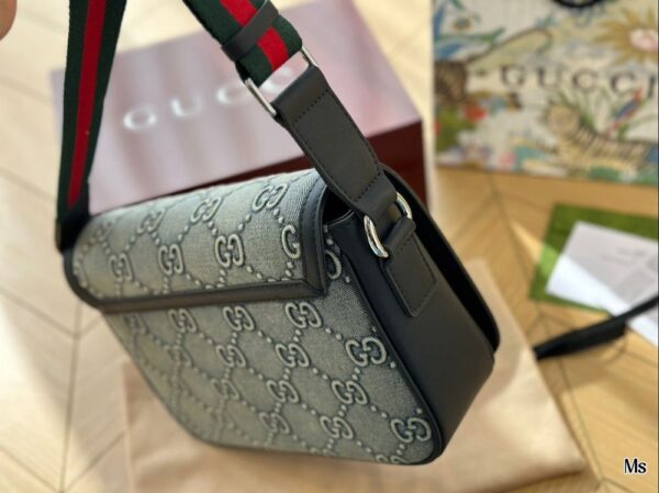 Modern Style Trendy GG Handbag G531