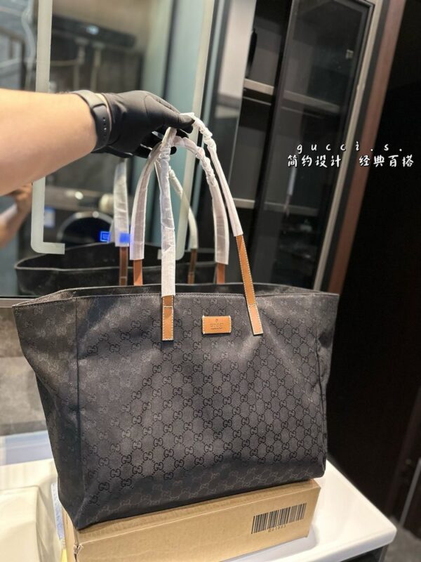 Modern Style Trendy GG Handbag G523