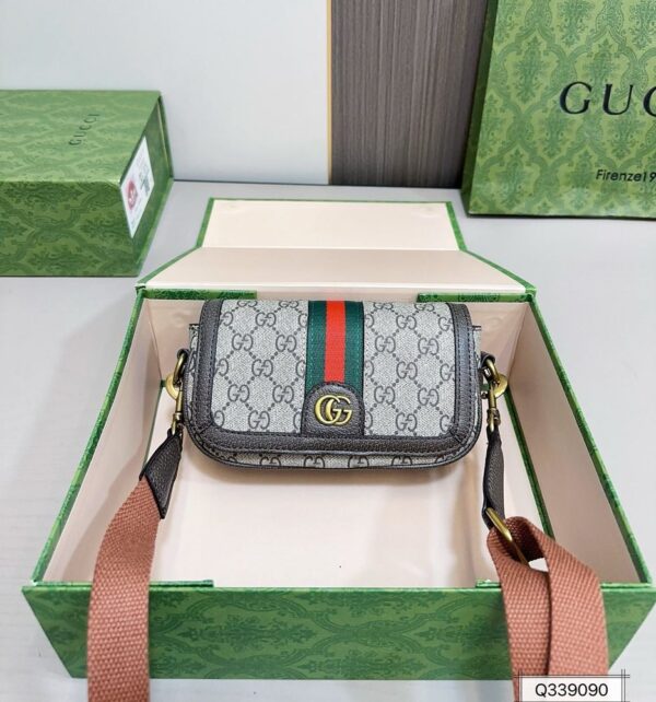 Modern Style Trendy GG Handbag G520 Modern Style Trendy GG Handbag G520