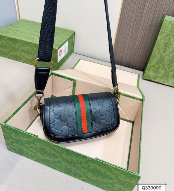 Modern Style Trendy GG Handbag G520 Modern Style Trendy GG Handbag G520