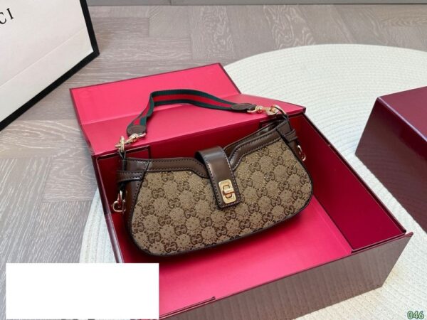 Modern Style Trendy GG Handbag G486