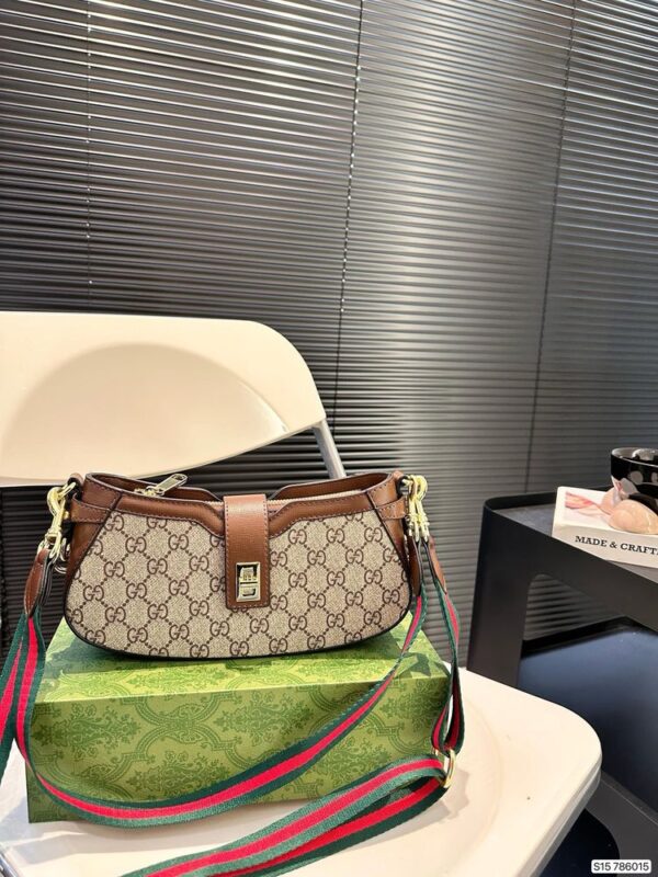 Modern Style Trendy GG Handbag G478.1
