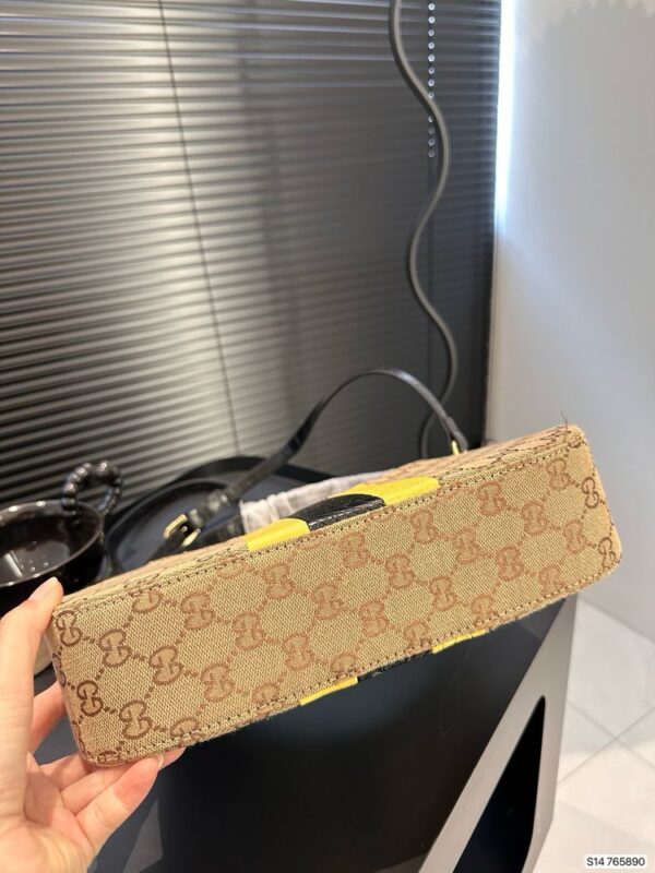 Modern Style Trendy GG Handbag G471