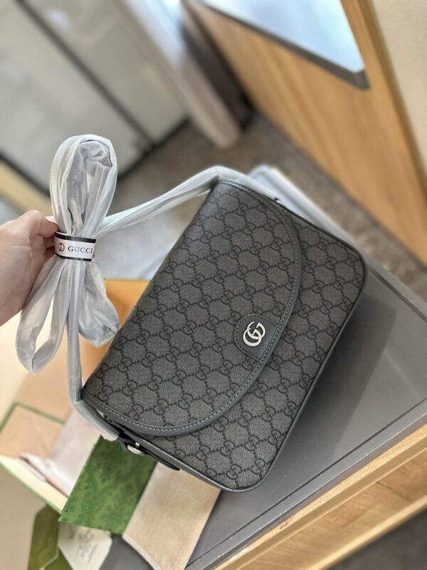 Modern Style Trendy Bag G4005