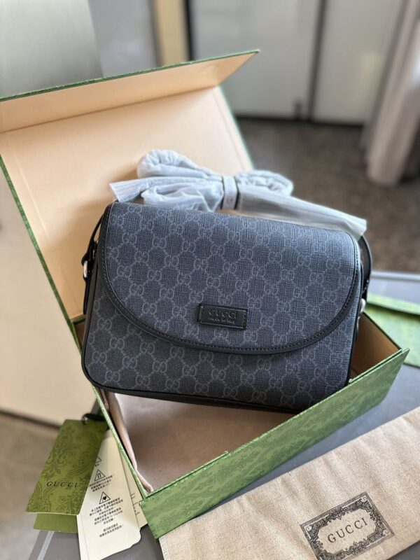 Modern Style Trendy Bag G4005
