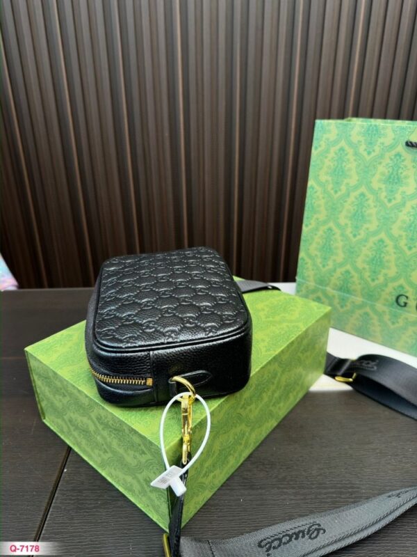 Modern Style Trendy GG Handbag G454