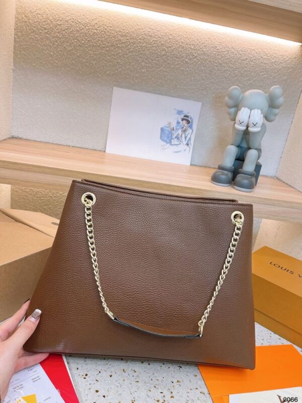Modern Style Trendy GG Handbag G445.2