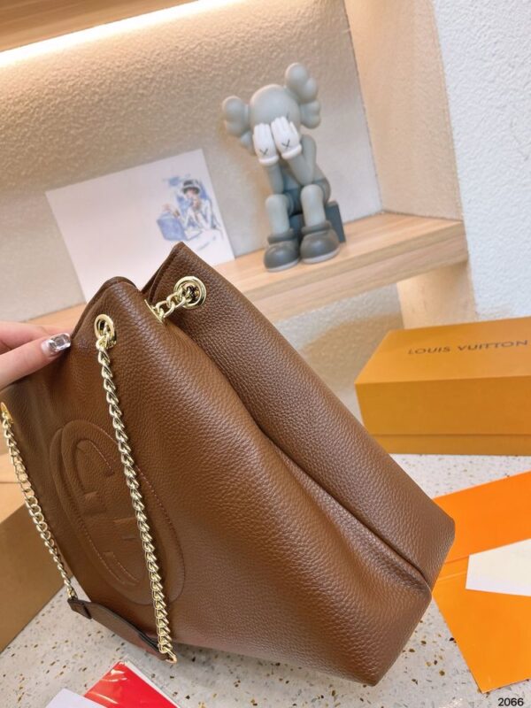 Modern Style Trendy GG Handbag G445.2