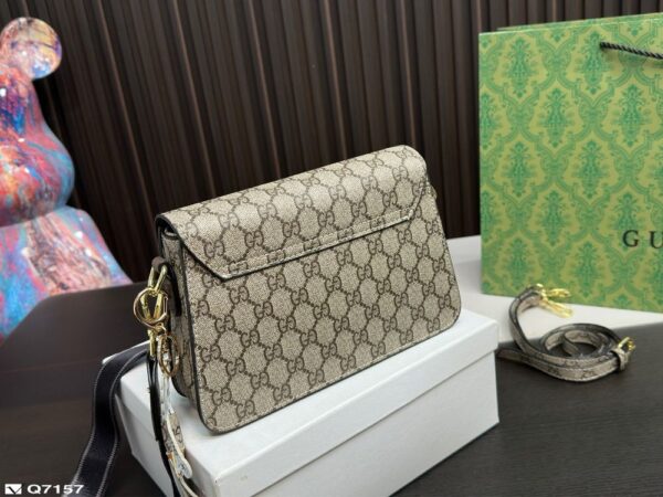 Modern Style Trendy GG Handbag G442