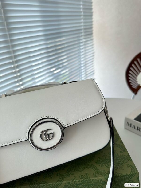 Modern Style Trendy GG Handbag G311.2
