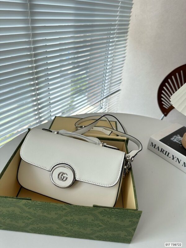 Modern Style Trendy GG Handbag G311.2