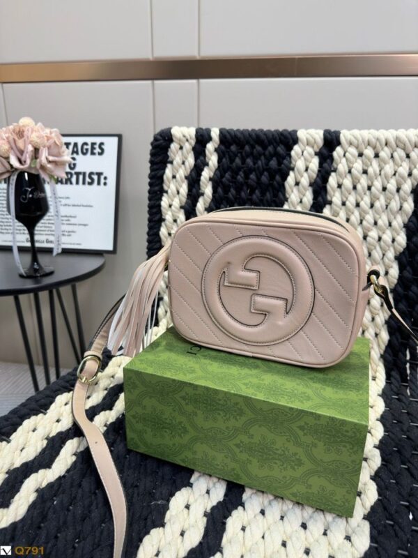 Modern Style Trendy GG Handbag G241.1