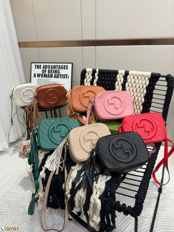 Modern Style Trendy GG Handbag G241.1