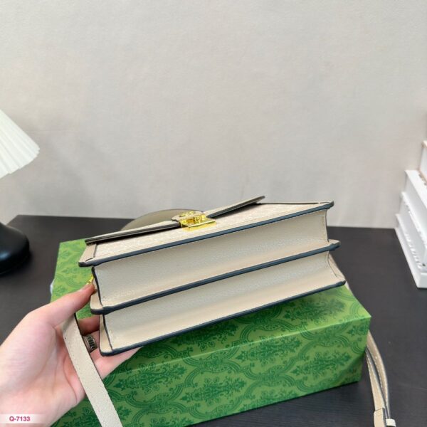 Modern Style Trendy Bag G3995.1